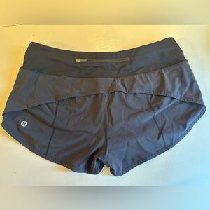 Like-new Lululemon shorts—size 6